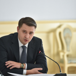 Артем Новиковдун канча байлыгы бар?