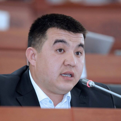 Урмат Самаев: “Өмүрбек Текебаев менен жолукканда жылуу учурашам”