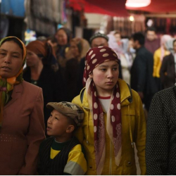 Уйгур трибуналы: Кытай бийлиги Шинжаңда геноцидге барган