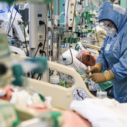 ВОЗ ожидает роста числа госпитализаций и смертей из-за штамма 