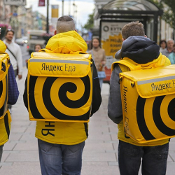 ВИДЕО - «Жумушумду тартып алдыңар». Москвада мас киши мигрантка бычак сайды