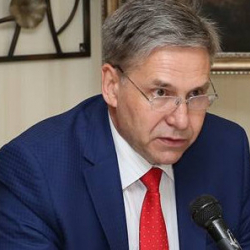 Сергей Пономарев: Нужна разработка стимулов для предпринимателей