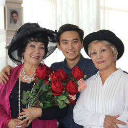 СҮРӨТ - Уланмырза Карыпбаев: “Корифейлер менен иштөө бул тагдырдын мага тартуулаган белеги...”