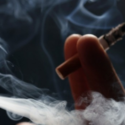 Жаңы Зеландияда 2013-жылдан кийин төрөлгөндөргө тамеки чегүүгө тыюу салынат