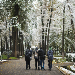 Окуучулар кышкы каникулга качан тарайт?