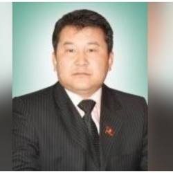 СҮРӨТ - Президенттин экс-кеңешчиси Арзыбек Бурканов филармониянын артына чоң имарат куруп жатат