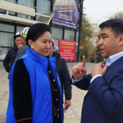 Жанар Акаев менен Токтобүбү Оргалча талашкан мандат кимге берилиши керек?