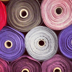 Чек арачылар 1,5 млн сомдук аткезчилик жүктөргө бөгөт койду