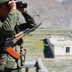 Кыргыз-тажик чек арасында жергиликтүү бийлик өкүлдөрү жолукту