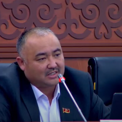 Нурлан Шакиев: «Адахан Мадумаров убагында Жогорку Кеңештин кадырын көтөргөн»