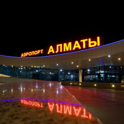 Митингчилер Алматы аэропортун басып алышты