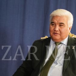 Кайыпов кыпчылса, Сааданбеков кошоматын унутуп, “акыл” айтканда