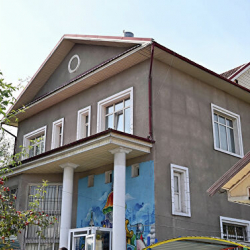 Садыр Жапаровдун мурдагы үйүн сатып алууга кардар чыкпай жатат