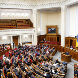 Украинада депутаттар массалык түрдө коронавирус жуктуруп алууда