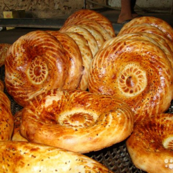 Өзбекстанда нан жана күйүүчү майдын баасы көтөрүлдү