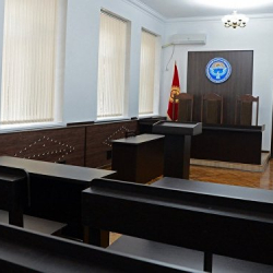 Жогорку соттун төрагалыгына кимдин келиши айтылды