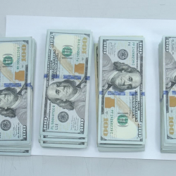 ВИДЕО - Кыргызстандык адам жетектеген топ Өзбекстандан 1,6 млн доллар чыгарып кетүүнү көздөгөн