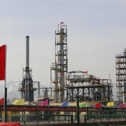 Кыргызстандагы мунай иштетүүчү ишканаларды чийки зат менен камсыз кылууга Иран даяр