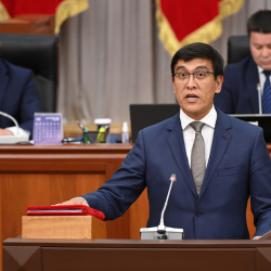 Эдил Байсаловго «Өлкөнүн башкы популисти» наамы ыйгарылды