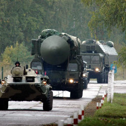 АКШ Украинага өзөктүк курал берүүдөн баш тартты