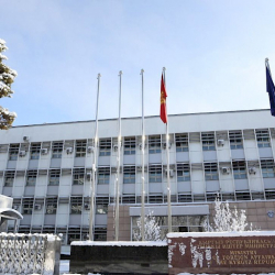 ТИМ: Украинадагы элчилик Кыргызстандын жарандары менен тыгыз байланышта