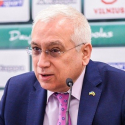 Украина Кыргызстандагы элчисин шашылыш чакырып жатат. Эмнеге?