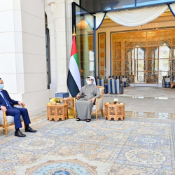 Казакбаев БАЭ премьеринин орун басары, президенттик иштер боюнча министри менен жолукту