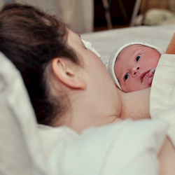 Кыргызстанда аялдар орто эсеп менен канча бала төрөйт?