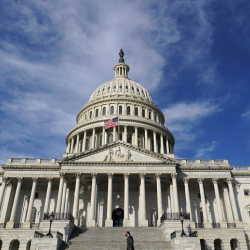 АКШ Украинага 13,6 миллиард доллар бөлдү