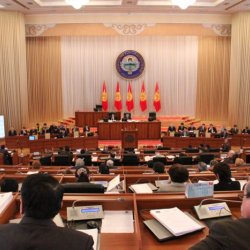 Жогорку Кеңеш: 