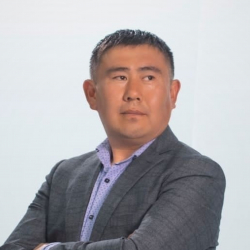 Мирбек Маниясов: «Батыштын саясатынан кутулсак, баары өз ордуна келет»