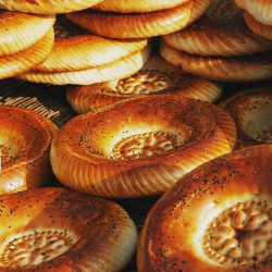 Бишкекте каткан нанды таштоочу челектер орнотулду. Даректер