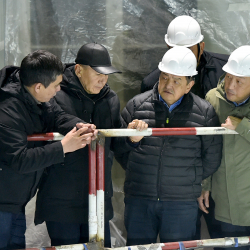 Акылбек Жапаров Токтогул ГЭСине барды