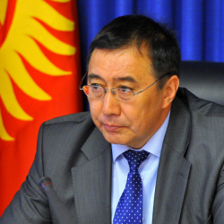 Абдырахман Маматалиев: “Акимдерди аттестациялаганда 44 кишиден 18и өтпөй калган”