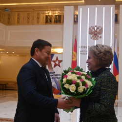 Матвиенко менен жолукканда Мамытов мигранттар жана жүк ташуу маселелерин көтөрдү