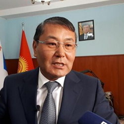 Мелис Мырзакматов саясатчы катары «критке чабылып», чүнчүп калыптыр