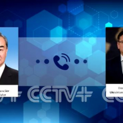 Ван И провел телефонный разговор с главой МИДа Украины Дмитрием Кулебой