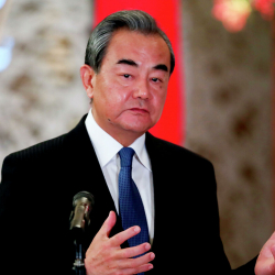 Глава МИДа Китая назвал первопричину украинского кризиса