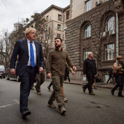 Борис Джонсондун Киевдеги видеосу жарыяланды