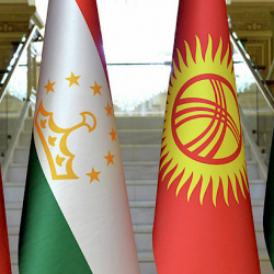 Кыргыз-тажик чек арасында эки тараптуу сүйлөшүү жүрүүдө