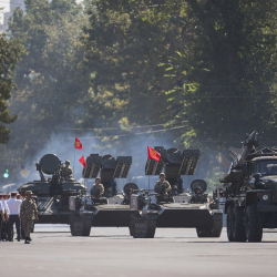 Бишкекте аскердик парад болбойт