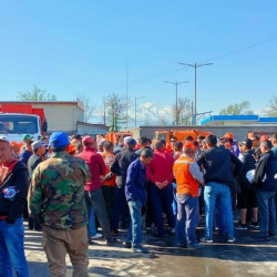 «Тазалыктын» кызматкерлери митингге чыкты
