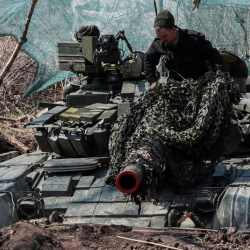 Мариуполдо курчоодо калган украин аскерлери багынып берүүдөн баш тартты