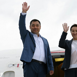 Президент Садыр Жапаров вылетел с официальным визитом в Азербайджан