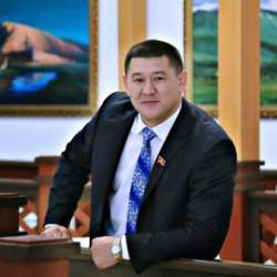 Руслан Жакышев: “Жайыттар арендага берилсе, менчиктеп, ээлеп алышат”