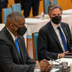 В Киеве сообщили о прибытии госсекретаря США и главы Пентагона