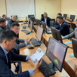 ФОТО - Сельских чиновников начали учить работать по системе электронного документооборота