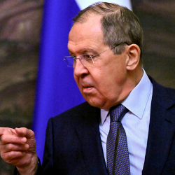 Лавров өзөктүк согуштун реалдуу коркунучу бар экени тууралуу эскертти