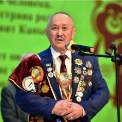 Каныбек Осмоналиев: “Бейшеке айылынын эли менин ысымымды спортзалга беришти”