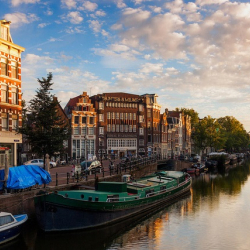 Нидерланд орус жарандарына туристтик виза берүүнү токтотту